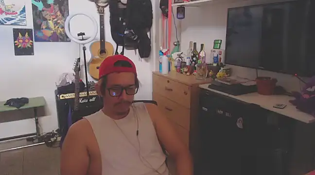 Snapshot of Pit_xxz chatting on February 17, 2025, 6:26 pm Pit xxz online show from February 17, 2025, 6:26 pm