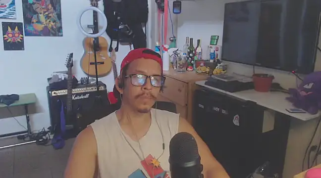 Snapshot of Pit_xxz chatting on February 18, 2025, 6:47 pm Pit xxz online show from February 18, 2025, 6:47 pm