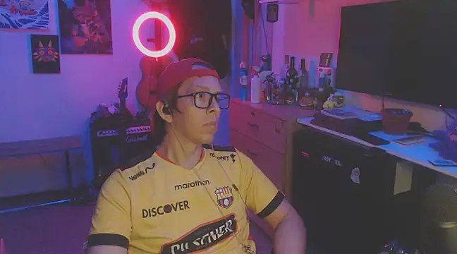 Snapshot of Pit_xxz chatting on February 20, 2025, 3:34 am Pit xxz online show from February 20, 2025, 3:34 am