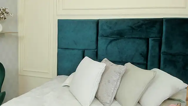 Charlotte Mayer online show from February 19, 2025, 11:28 am