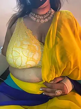 Snapshot of SnehaRai chatting on February 18, 2025, 4:37 pm SnehaRai online show from February 18, 2025, 4:37 pm