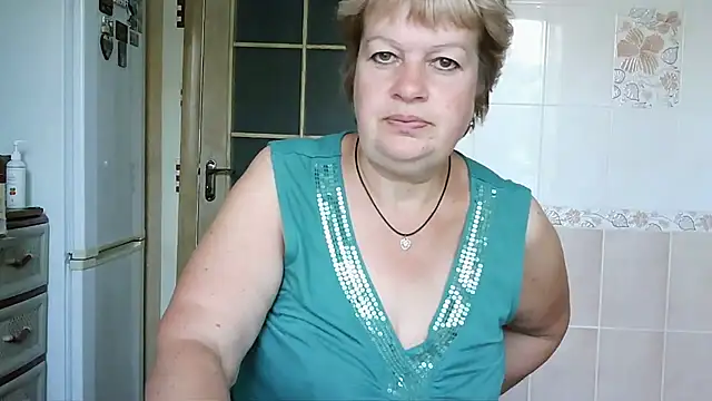 Ettie Tonia online show from October 4, 2025, 9:07 am