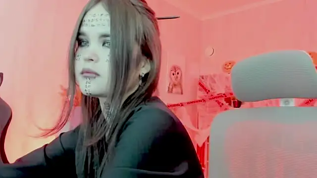 Elainebeness online show from October 30, 2025, 8:31 pm