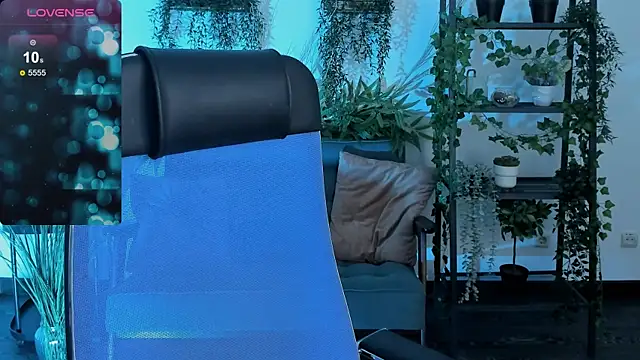 Elainebeness online show from December 21, 2025, 4:19 am