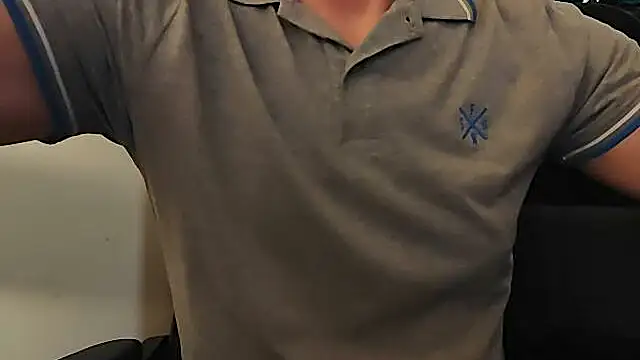 Snapshot of jayb0y61 chatting on October 12, 2025, 4:11 am jayb0y61 online show from October 12, 2025, 4:11 am