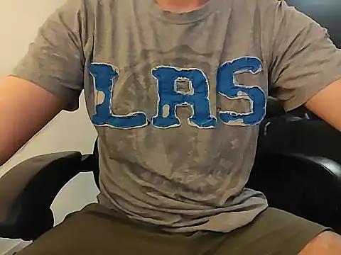 Snapshot of jayb0y61 chatting on October 29, 2025, 4:26 am jayb0y61 online show from October 29, 2025, 4:26 am