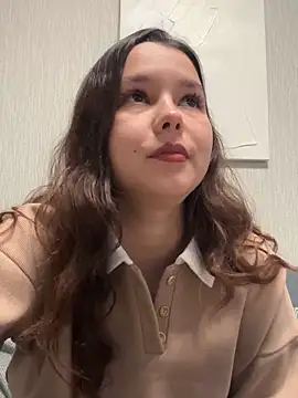 PoppyRobinson online show from December 16, 2024, 9:14 am