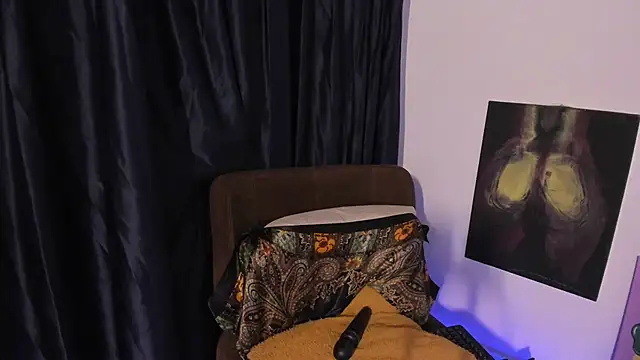 badsombra online show from October 6, 2025, 4:26 pm