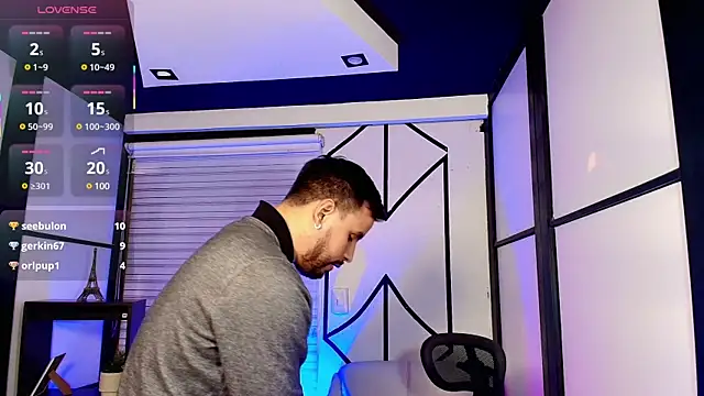 JackBlanco  online show from March 20, 2025, 4:40 am