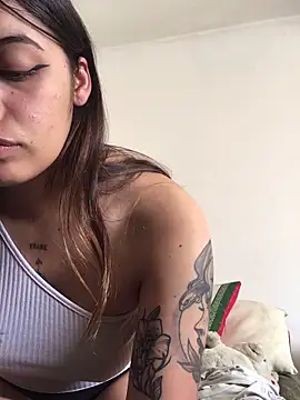 Miss oliviaa online show from January 27, 2025, 5:04 pm