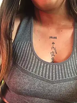 Miss oliviaa online show from February 6, 2025, 8:13 pm