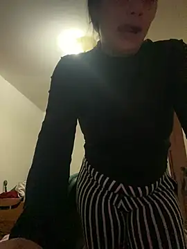 Miss oliviaa online show from February 27, 2026, 11:49 pm