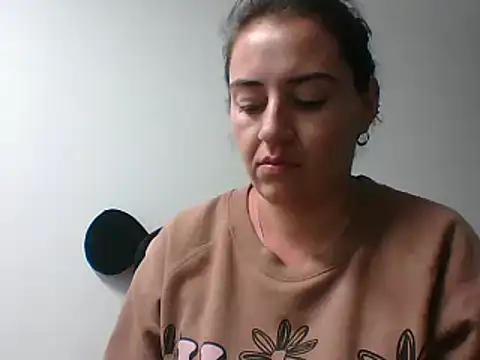  karlie kloss  online show from December 12, 2024, 12:16 am