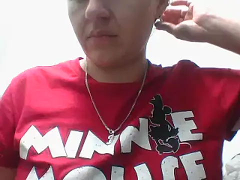  karlie kloss  online show from January 9, 2025, 2:33 am