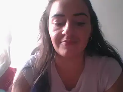  karlie kloss  online show from January 9, 2025, 9:16 pm