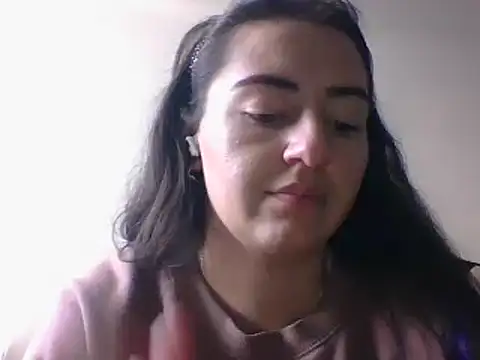  karlie kloss  online show from January 18, 2025, 9:45 pm