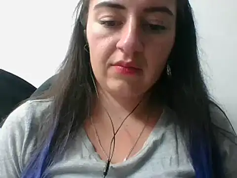  karlie kloss  online show from January 29, 2025, 12:12 am