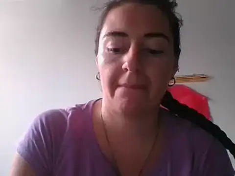  karlie kloss  online show from September 10, 2025, 9:59 pm