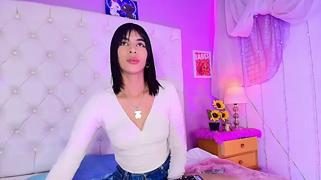 Snapshot of emaa_lambert chatting on March 3, 2025, 11:35 pm emaa lambert online show from March 3, 2025, 11:35 pm