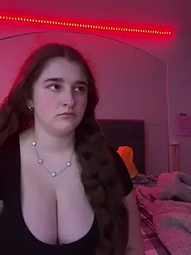 MarcusAndMarissa4ev online show from March 18, 2025, 6:25 am