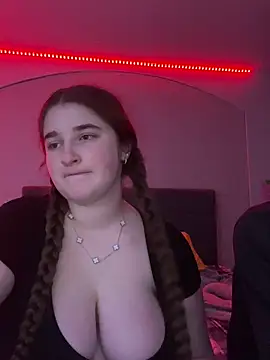 MarcusAndMarissa4ev online show from March 20, 2025, 6:52 am