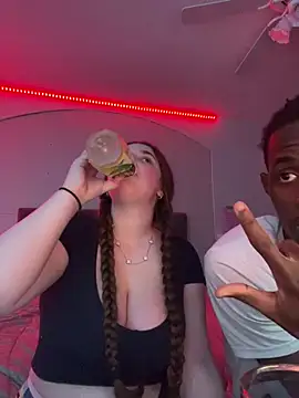 MarcusAndMarissa4ev online show from March 21, 2025, 5:43 am