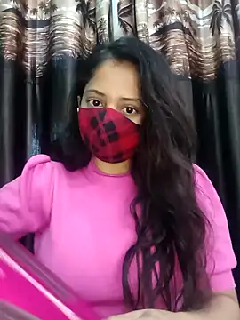 bigtitsqueen online show from January 24, 2025, 4:16 am