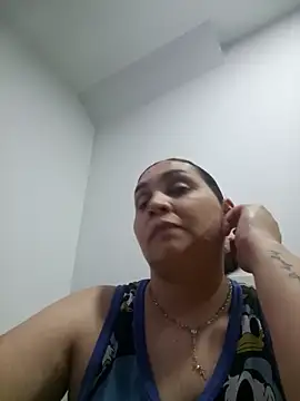 MirandaSoto online show from April 7, 2026, 3:40 am