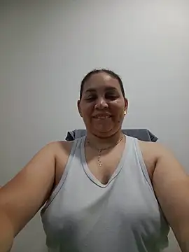 Snapshot of MirandaSoto chatting on June 1, 2026, 3:41 am MirandaSoto online show from June 1, 2026, 3:41 am