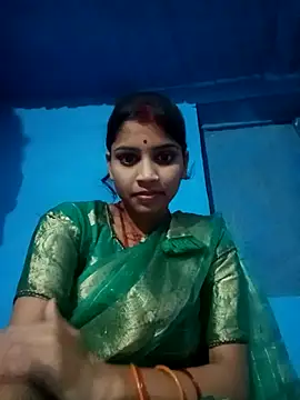 Snapshot of Nisha_Cute chatting on October 27, 2025, 9:13 am Nisha Cute online show from October 27, 2025, 9:13 am