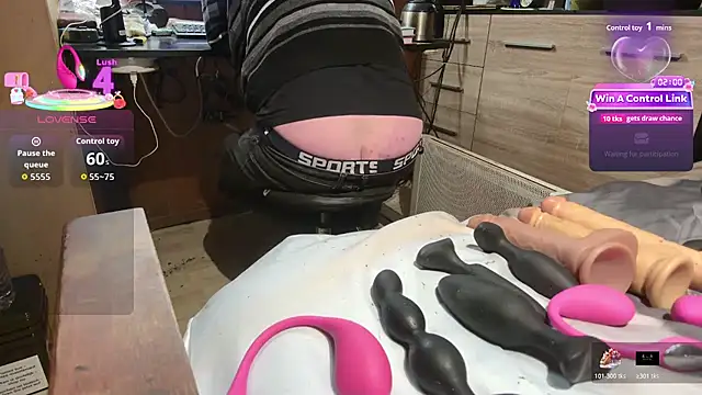 misteryman1956 online show from February 10, 2026, 8:02 pm