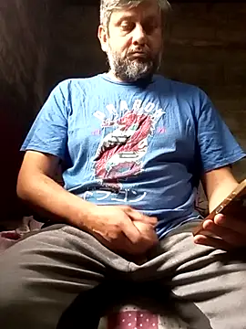 Snapshot of PacedSlant chatting on April 30, 2026, 7:42 pm PacedSlant online show from April 30, 2026, 7:42 pm