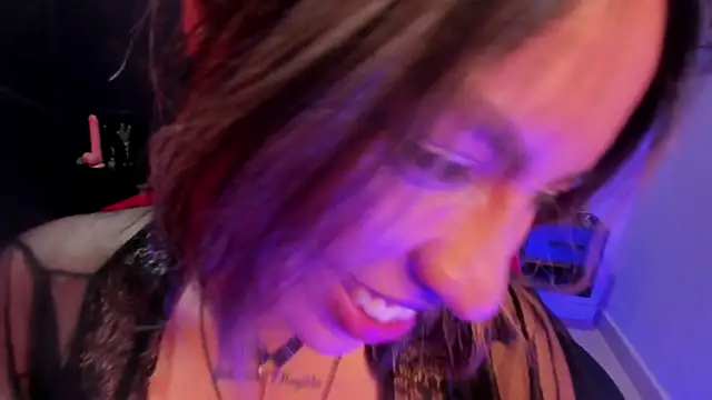 delilah fix online show from February 17, 2026, 9:43 pm