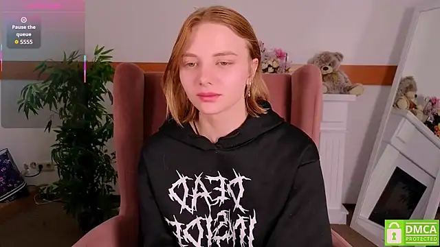 MirraBellanta online show from November 8, 2025, 10:41 pm