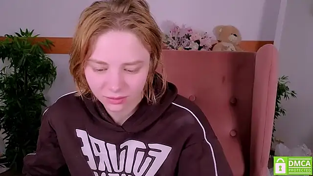 MirraBellanta online show from February 25, 2026, 12:53 am