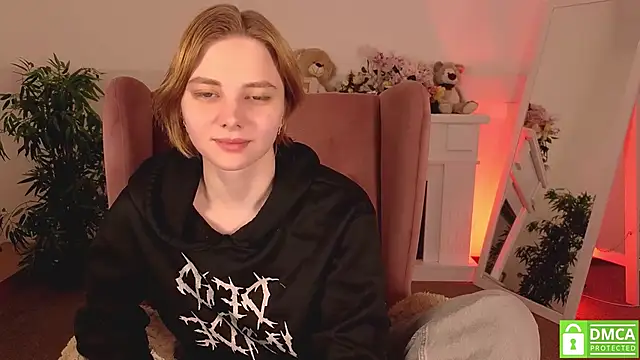 MirraBellanta online show from March 23, 2026, 1:09 am