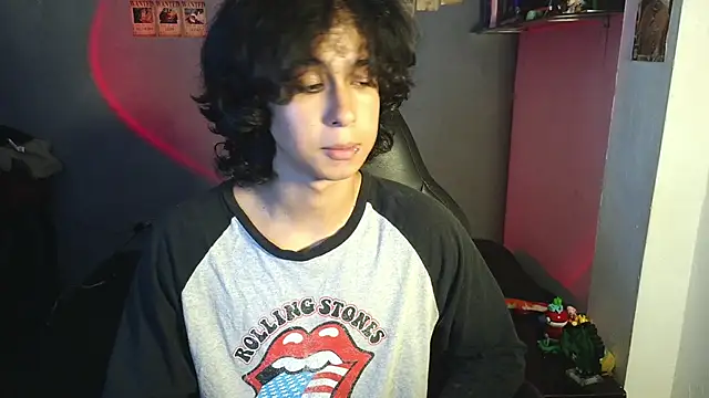 kairozz online show from February 8, 2025, 6:12 pm