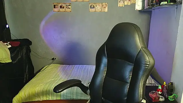 kairozz online show from February 28, 2025, 5:48 pm