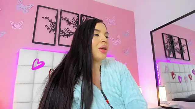 RenataJhonson  online show from February 26, 2025, 8:48 am