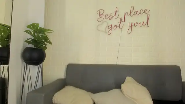 karina gomez 18 online show from February 5, 2026, 11:26 am