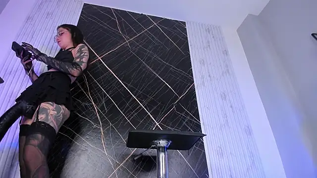 Snapshot of amber__blair chatting on March 16, 2025, 8:43 pm amber  blair online show from March 16, 2025, 8:43 pm