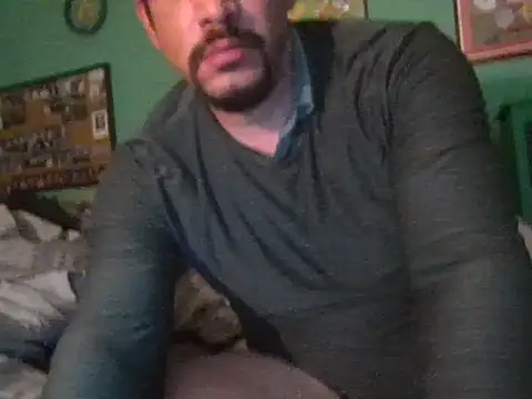 Snapshot of Curved4Pleasure chatting on January 14, 2026, 2:12 pm Curved4Pleasure online show from January 14, 2026, 2:12 pm