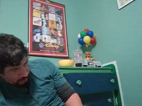 Snapshot of Curved4Pleasure chatting on February 18, 2026, 12:01 pm Curved4Pleasure online show from February 18, 2026, 12:01 pm