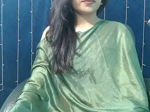 Yashi online show from November 4, 2025, 1:32 pm