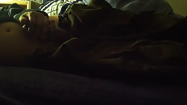 qoooqing67 online show from December 13, 2024, 9:30 pm