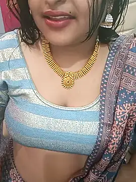 Snapshot of Ashwini_Gowda_91 chatting on December 20, 2024, 5:51 pm Ashwini Gowda 91 online show from December 20, 2024, 5:51 pm