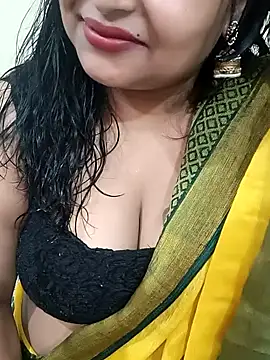 Snapshot of Ashwini_Gowda_91 chatting on February 12, 2025, 5:37 pm Ashwini Gowda 91 online show from February 12, 2025, 5:37 pm