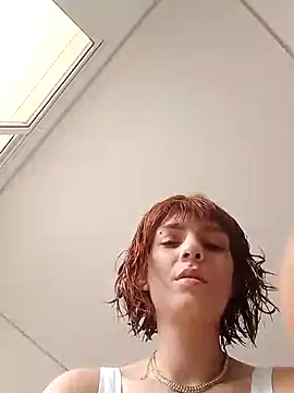 spacegirlll online show from December 24, 2024, 3:16 pm