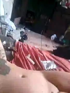 spacegirlll online show from February 18, 2025, 10:49 am