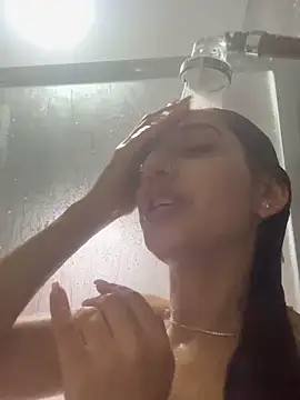 Snapshot of julialupato1606 chatting on February 14, 2025, 12:47 pm julialupato1606 online show from February 14, 2025, 12:47 pm